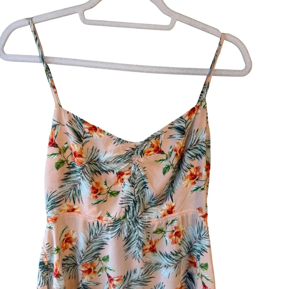 Forever 21 Peach Tropical Floral Mini Dress Size M Vacation Beach Resortwear